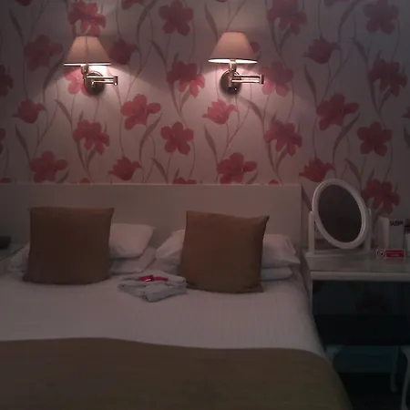 La Baia 4* Scarborough